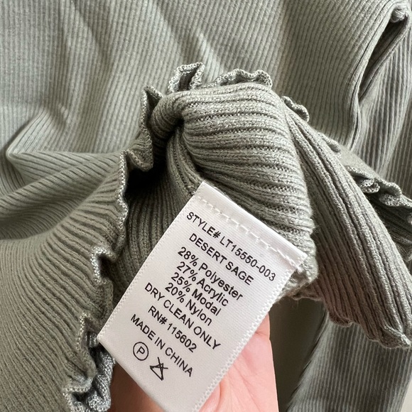 Lush Ribbed Knit Sweater - Picture 7 of 7